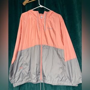 Women’s 2X Columbia Two-Tone Windbreaker with Hoodie and pockets